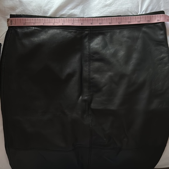 Marciano black leather skirt size 8 - Picture 6 of 7